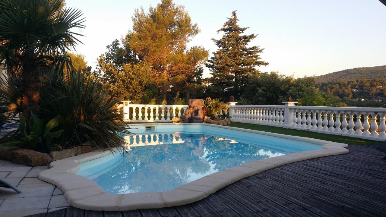 Appartement Vue Montagne Gareoult Bagian luar foto