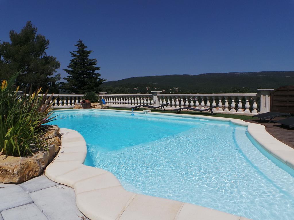 Appartement Vue Montagne Gareoult Bagian luar foto