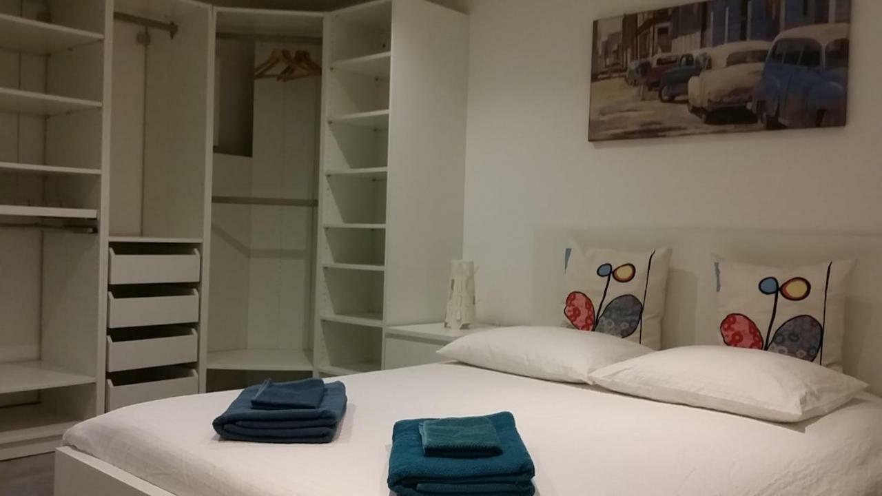 Appartement Vue Montagne Gareoult Bagian luar foto